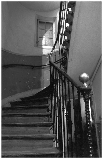 Puertas adentro — 02